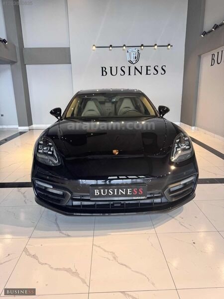 Galeriden Porsche Panamera 2023 Model Afyonkarahisar 30.000 km Siyah