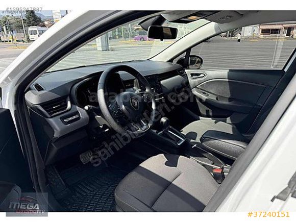 MEGA OTOMOTİV'DEN BOYASIZ CLİO5 OTOMATİK
