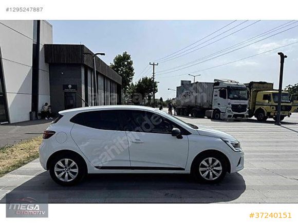 MEGA OTOMOTİV'DEN BOYASIZ CLİO5 OTOMATİK