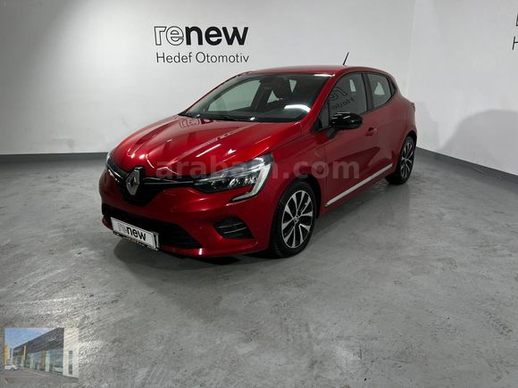 HEDEF RENAULT'DAN 0,99 KREDİ 2023 CLİO TOUCH MANUEL % 20