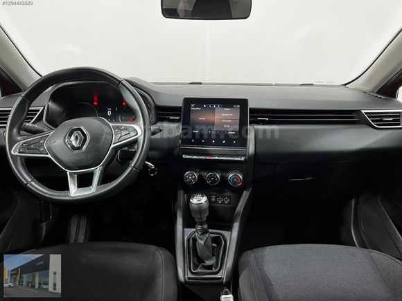 HEDEF RENAULT'DAN 0,99 KREDİ 2023 CLİO TOUCH MANUEL % 20