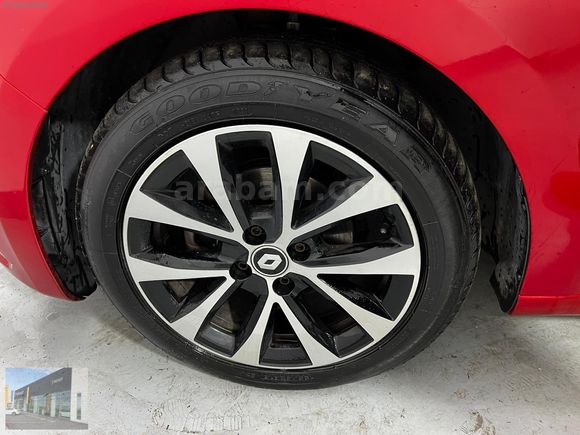 HEDEF RENAULT'DAN 0,99 KREDİ 2023 CLİO TOUCH MANUEL % 20