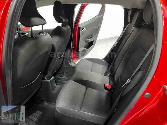HEDEF RENAULT'DAN 0,99 KREDİ 2023 CLİO TOUCH MANUEL % 20