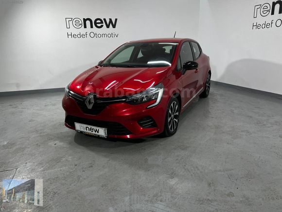 HEDEF RENAULT'DAN 0,99 KREDİ 2023 CLİO TOUCH MANUEL % 20