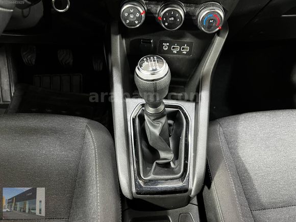 HEDEF RENAULT'DAN 0,99 KREDİ 2023 CLİO TOUCH MANUEL % 20