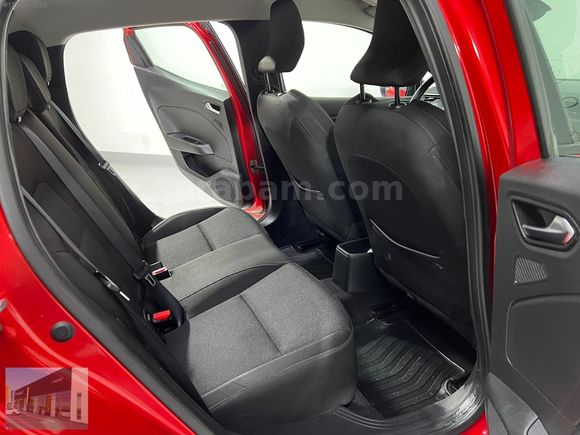 HEDEF RENAULT'DAN 0,99 KREDİ 2023 CLİO TOUCH MANUEL % 20