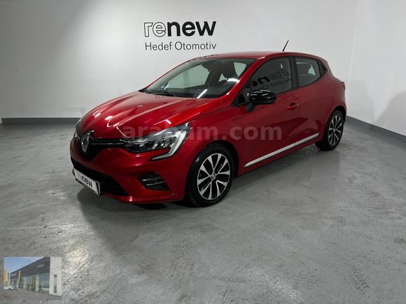 HEDEF RENAULT'DAN 0,99 KREDİ 2023 CLİO TOUCH MANUEL % 20