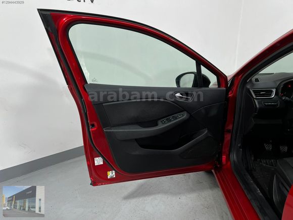 HEDEF RENAULT'DAN 0,99 KREDİ 2023 CLİO TOUCH MANUEL % 20