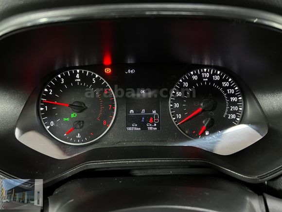 HEDEF RENAULT'DAN 0,99 KREDİ 2023 CLİO TOUCH MANUEL % 20