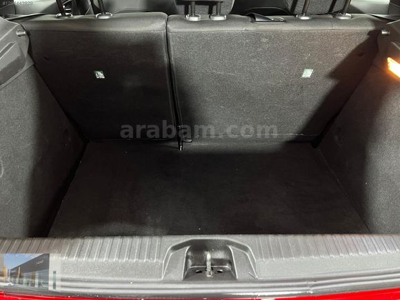 HEDEF RENAULT'DAN 0,99 KREDİ 2023 CLİO TOUCH MANUEL % 20