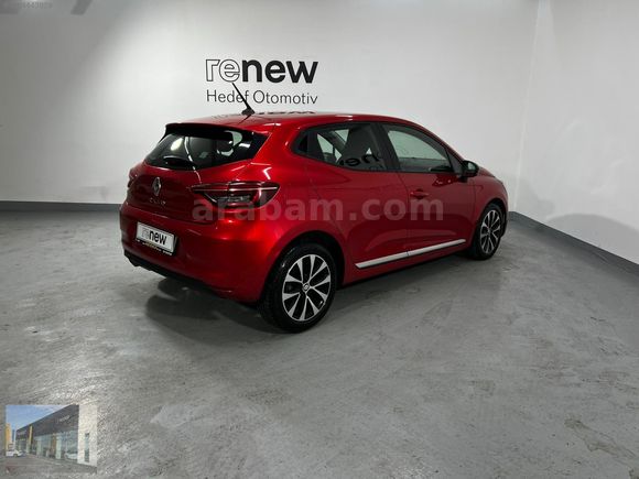 HEDEF RENAULT'DAN 0,99 KREDİ 2023 CLİO TOUCH MANUEL % 20