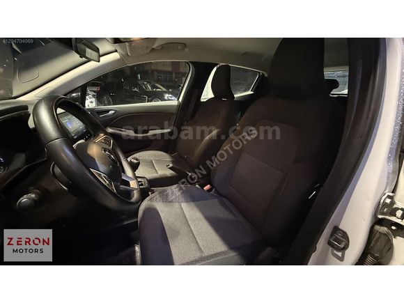 2023 RENAULT CLIO MANUEL 67850 KM DEĞİŞENSİZ, BOYASIZ