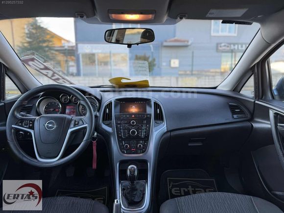 ERTAŞ OTOMOTİVDEN 1.6 EDİTİON PLUS 133.000'KM LANSMAN RENK