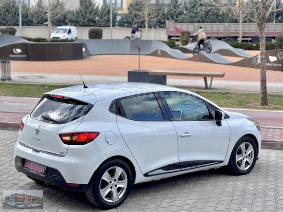 2015 MODEL RENAULT CLİO-TOUCH OTOMATİK VİTES
