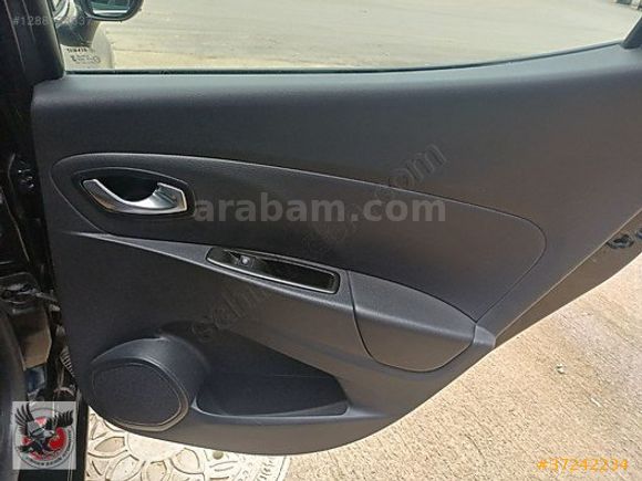 1.5 DİZEL OTOMATİK ICON PAKET SADECE 46 BİN KM'DE