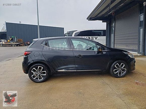 1.5 DİZEL OTOMATİK ICON PAKET SADECE 46 BİN KM'DE