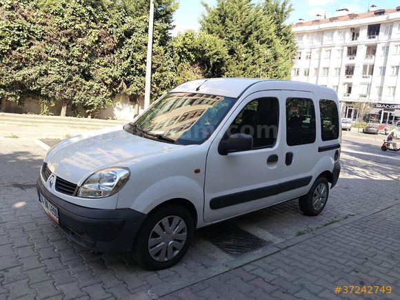 Sahibinden Renault Kangoo Multix 1.5 dCi Authentique 2005 Model  Yeni muayene li Temiz bakımlı
