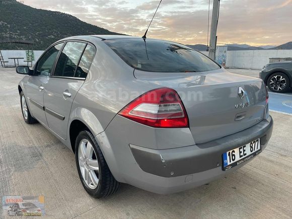 İLK VE TEK SAHİBİNDEN//SİGARA DAHİ İÇİLMEMİŞ// AİLE ARACI MEGANE