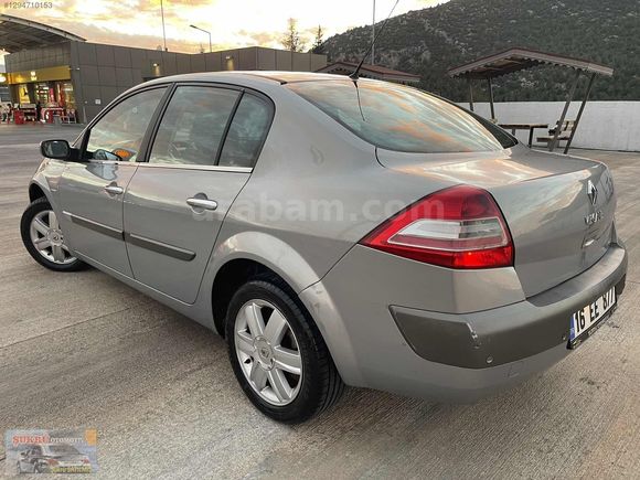 İLK VE TEK SAHİBİNDEN//SİGARA DAHİ İÇİLMEMİŞ// AİLE ARACI MEGANE