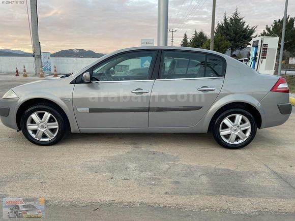 İLK VE TEK SAHİBİNDEN//SİGARA DAHİ İÇİLMEMİŞ// AİLE ARACI MEGANE