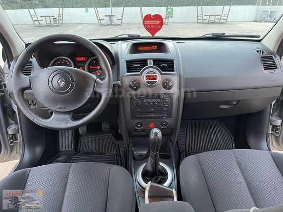 İLK VE TEK SAHİBİNDEN//SİGARA DAHİ İÇİLMEMİŞ// AİLE ARACI MEGANE