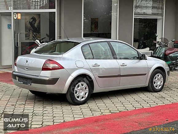 GÜMÜŞ AUTO / MEGANE 2 DİZEL OTOMATİK BEJ MAKAM PERDE İLK SAHİP