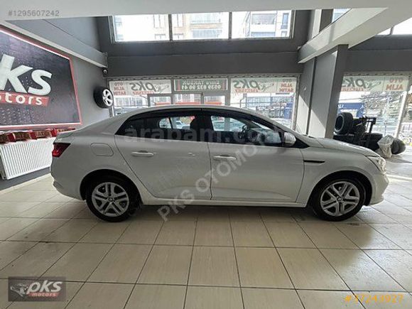 LPG-Lİ-106-BİN-KİLOMETREDE-MEGANE-4
