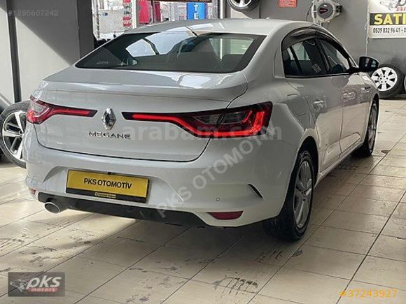 LPG-Lİ-106-BİN-KİLOMETREDE-MEGANE-4