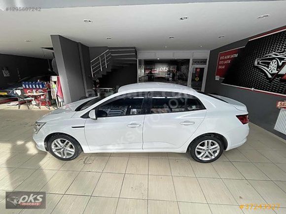 LPG-Lİ-106-BİN-KİLOMETREDE-MEGANE-4