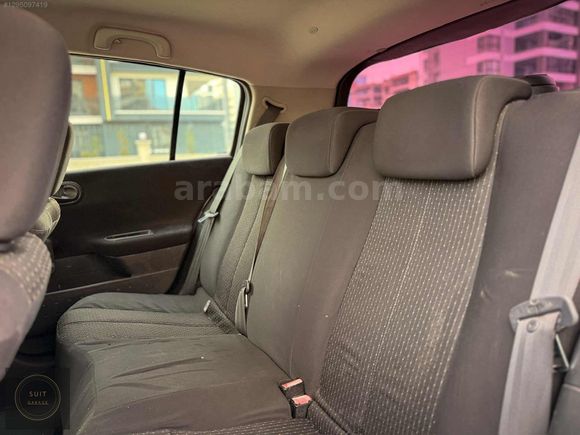 | SUİT GARAGE | 2004 MODEL 1,6 LPG DEĞİŞENSİZ MASRAFSIZ