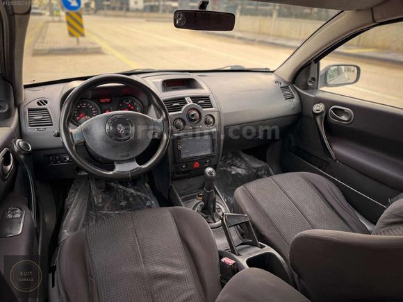 | SUİT GARAGE | 2004 MODEL 1,6 LPG DEĞİŞENSİZ MASRAFSIZ