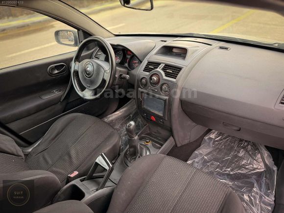 | SUİT GARAGE | 2004 MODEL 1,6 LPG DEĞİŞENSİZ MASRAFSIZ