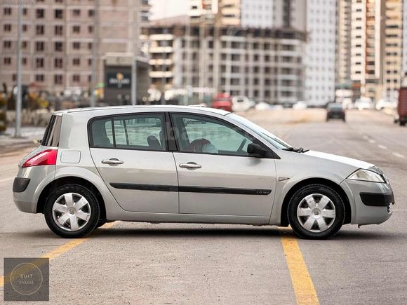 | SUİT GARAGE | 2004 MODEL 1,6 LPG DEĞİŞENSİZ MASRAFSIZ