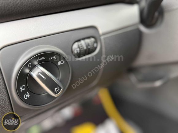 123.000 KM' de 2011 MODEL VW GOLF 1.6 TDİ HIGHLINE