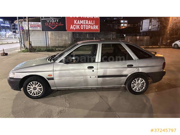 Sahibinden Ford Escort 1.6 CL 1996 Model 