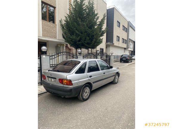 Sahibinden Ford Escort 1.6 CL 1996 Model 