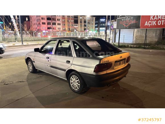Sahibinden Ford Escort 1.6 CL 1996 Model 