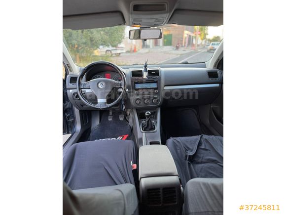 Sahibinden Volkswagen Jetta 1.6 Tour 2009 Model  262.000 km Füme