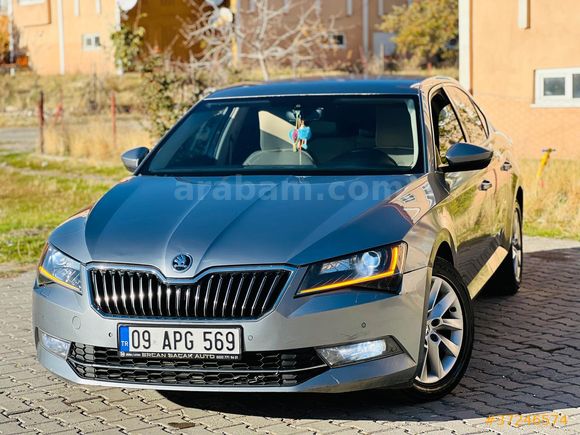Sahibinden Skoda SuperB 1.6 TDI Style 2017 Model  243.000 km Füme