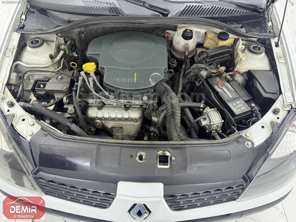 SAMET DEMİR OTOMOTİVDEN 2004 MDL RENAULT CLİO