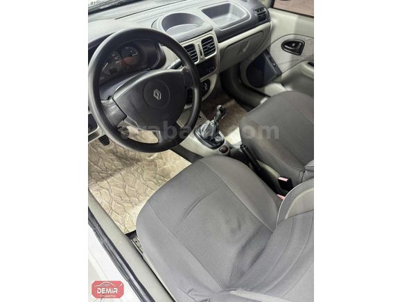 SAMET DEMİR OTOMOTİVDEN 2004 MDL RENAULT CLİO