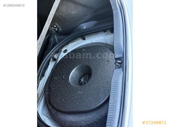TOYOTA AURIS 1.4 D-4D MANUEL