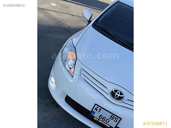 TOYOTA AURIS 1.4 D-4D MANUEL