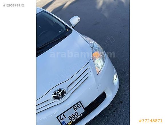 TOYOTA AURIS 1.4 D-4D MANUEL