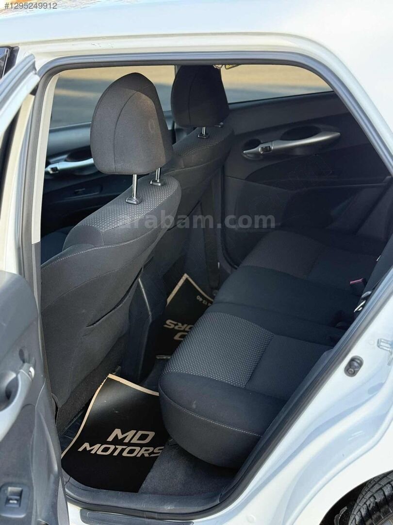 TOYOTA AURIS 1.4 D-4D MANUEL 7