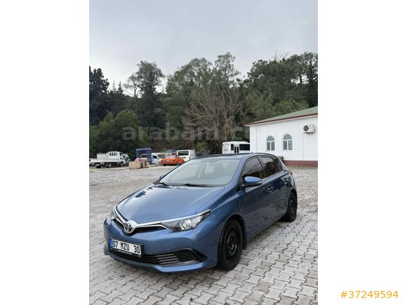 Sahibinden Toyota Auris 1.33 Life 2017 Model 