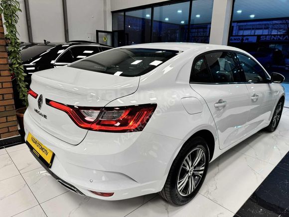 HATASIZ BOYASIZ 2024 MODEL 33.000 KM OTOMATİK TOUCH PAKET