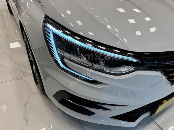 HATASIZ BOYASIZ 2024 MODEL 33.000 KM OTOMATİK TOUCH PAKET