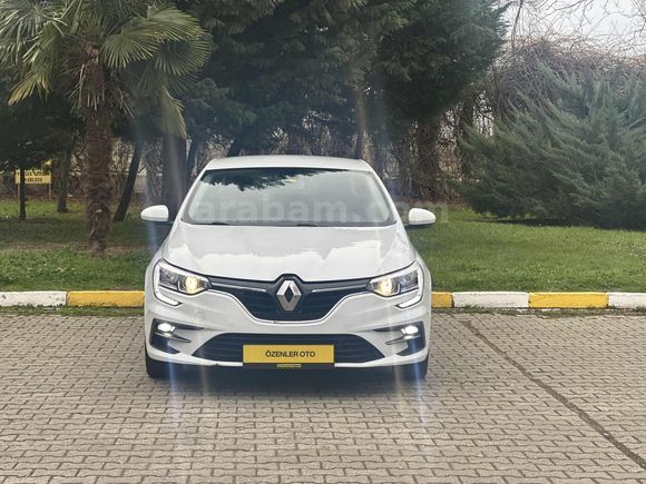 ÖZENLER OTO'DAN HATASIZ MEGANE TOUCH
