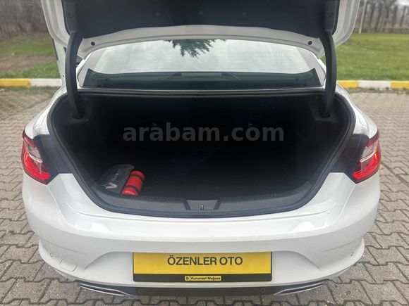 ÖZENLER OTO'DAN HATASIZ MEGANE TOUCH